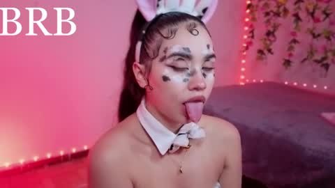 Snapshot of _ariiaa_ chatting on April 2026 03:13:02 AM Aria online show from April 2026 03:13:02 AM