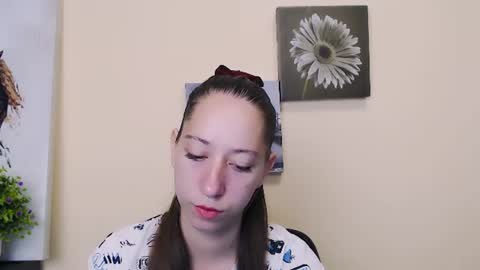 _astraia_ online show from June 2026 06:57:01 AM