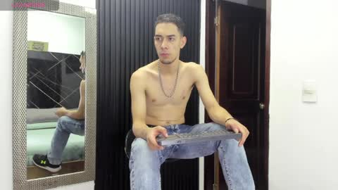 Snapshot of _axel_09 chatting on May 2026 04:18:01 AM _axel_09 online show from May 2026 04:18:01 AM