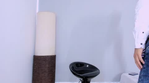 _axelking_ online show from November 2025 11:32:02 AM