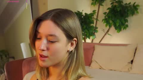 Jess online show from February 2026 03:38:02 AM