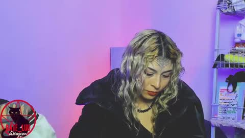 Lunita  online show from November 2025 01:19:01 AM