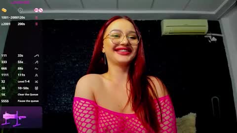 Snapshot of _beatricee_ chatting on November 2025 08:44:01 PM Beatrice online show from November 2025 08:44:01 PM