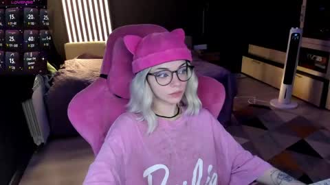 Olivia Subscribe to my Fansly -   online show from June 2026 10:43:02 PM