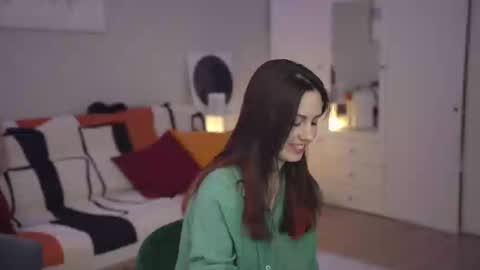 Lili online show from February 2025 10:20:02 AM