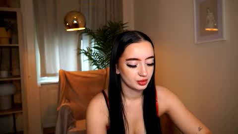 Snapshot of _blackpeaarl chatting on December 2025 11:17:02 AM Pearl online show from December 2025 11:17:02 AM