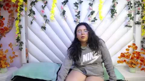 Snapshot of _britany_miller chatting on January 2025 11:17:02 PM _britany_miller online show from January 2025 11:17:02 PM