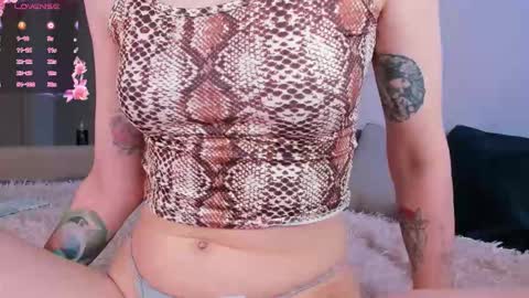 Snapshot of _ccrystaa_ chatting on September 2025 07:10:01 AM Christina Chris online show from September 2025 07:10:01 AM