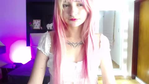 Snapshot of _charlotte_collins_ chatting on June 2026 04:16:02 PM _charlotte_collins_ online show from June 2026 04:16:02 PM