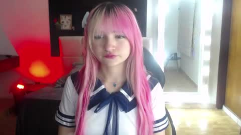 Snapshot of _charlotte_collins_ chatting on July 2026 04:55:01 PM _charlotte_collins_ online show from July 2026 04:55:01 PM