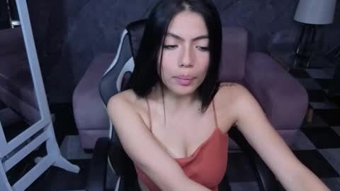 Snapshot of _charlottee_b chatting on March 2026 07:50:02 PM _charlottee_b online show from March 2026 07:50:02 PM