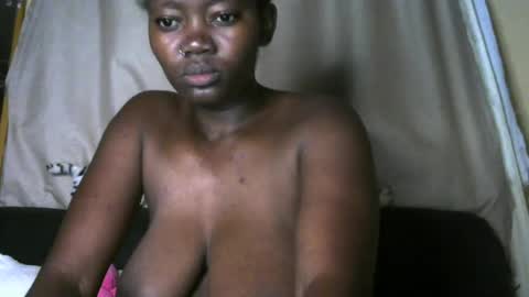 Snapshot of _cheeky_booty chatting on July 2026 02:22:01 AM bubbly ass online show from July 2026 02:22:01 AM
