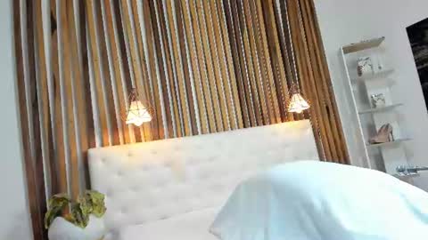 Snapshot of _cinnamon_star chatting on July 2026 12:47:02 PM _cinnamon_star online show from July 2026 12:47:02 PM