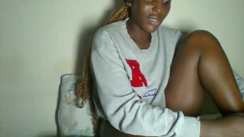 clara online show from February 2025 06:36:02 PM