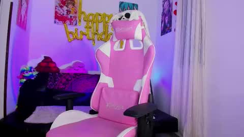  Chloe  online show from September 2025 12:11:01 AM