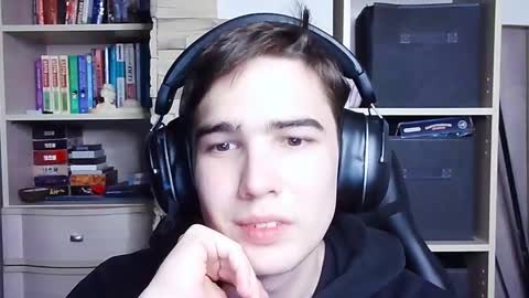 Snapshot of _crise_next_door_ chatting on October 2025 03:52:01 PM _crise_next_door_ online show from October 2025 03:52:01 PM