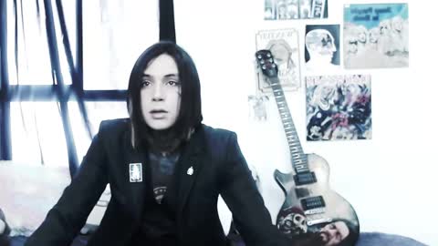 Snapshot of _cuervo_sk8 chatting on November 2025 06:53:02 PM JC online show from November 2025 06:53:02 PM