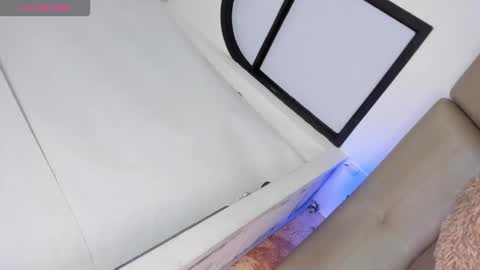 Snapshot of _dahiana_1 chatting on January 2026 11:28:01 PM Dahiana Lincoln online show from January 2026 11:28:01 PM