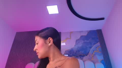 Dione online show from April 2026 07:19:02 PM