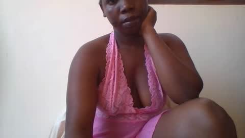 Snapshot of _diva001_ chatting on September 2025 09:54:02 AM bigbootydiva online show from September 2025 09:54:02 AM