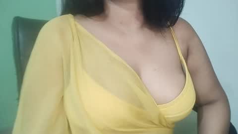 _dreamgirl_0 online show from April 2026 09:47:01 AM