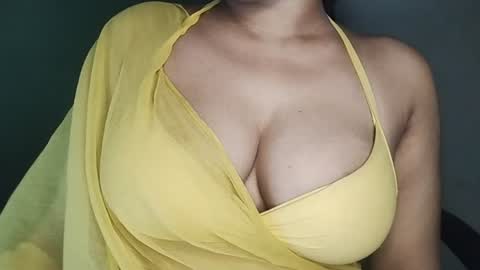 Snapshot of _dreamgirl_0 chatting on June 2026 10:09:01 AM _dreamgirl_0 online show from June 2026 10:09:01 AM