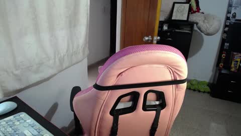 Abbye online show from February 2025 01:11:01 PM