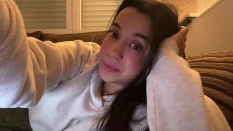 Snapshot of _elena_barra chatting on November 2025 08:52:01 PM elena barra online show from November 2025 08:52:01 PM