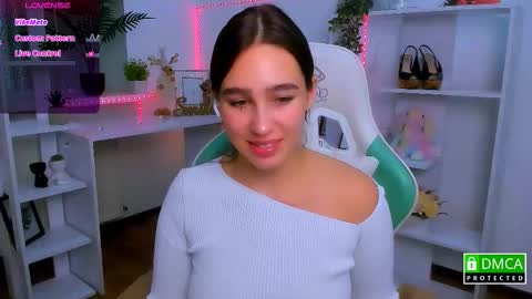 Lizzy  online show from November 2025 09:27:01 PM