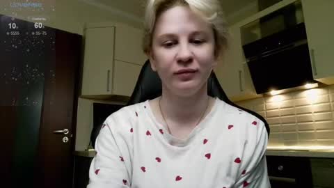 chloue and Gretta online show from July 2026 07:10:01 PM