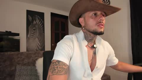 Snapshot of _emilio_escobar chatting on June 2026 09:31:02 AM Emilio online show from June 2026 09:31:02 AM