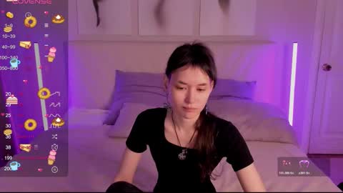 _emily__strike_ online show from November 2025 10:04:02 AM