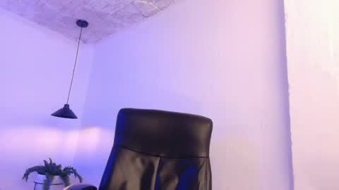 Snapshot of _emilywalker1 chatting on December 2024 03:24:02 PM Emily walker online show from December 2024 03:24:02 PM