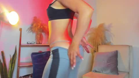 emma morryson online show from April 2026 09:01:02 PM