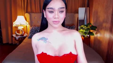 _empressvalerie_ online show from January 2026 01:08:01 AM