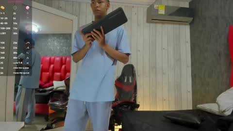 _erick_j online show from April 2026 08:34:02 PM