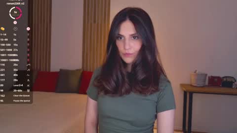 _esmeraldiyaa_ online show from July 2026 08:07:02 PM