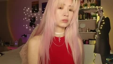 EveEva online show from April 2026 02:55:01 AM