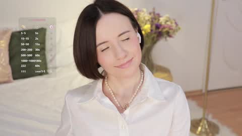 Snapshot of _female_essence_ chatting on December 2024 11:58:02 PM Essie online show from December 2024 11:58:02 PM