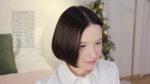 Snapshot of _female_essence_ chatting on January 2025 03:08:01 AM Essie online show from January 2025 03:08:01 AM