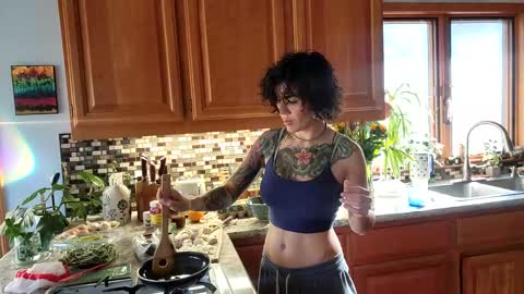 Frankie Rivers allmylinks  online show from February 2025 11:44:02 PM