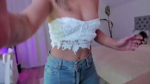 Gabriela online show from April 2026 09:59:02 PM