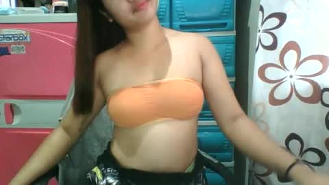 Snapshot of _genevieve22_ chatting on June 2026 01:39:01 AM genny online show from June 2026 01:39:01 AM
