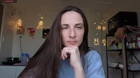 Goddess Aurora online show from November 2025 08:49:01 AM