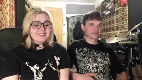 Snapshot of _gothpunk_ chatting on June 2026 11:17:02 PM Helen and Dan online show from June 2026 11:17:02 PM