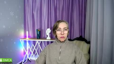 _greybunny_ online show from October 2025 10:05:02 AM