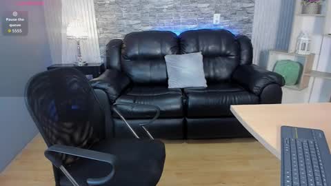 Hanna online show from February 2026 07:40:01 PM