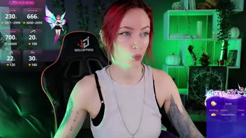 Snapshot of _helencarter chatting on December 2024 08:38:01 PM Helen Carter 3 Next stream 2330 MSC online show from December 2024 08:38:01 PM