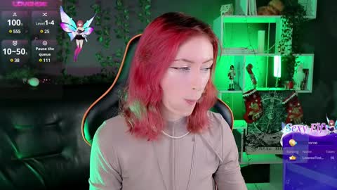 Snapshot of _helencarter chatting on December 2024 09:13:02 PM Helen Carter 3 Next stream 2330 MSC online show from December 2024 09:13:02 PM