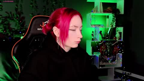 Snapshot of _helencarter chatting on December 2024 08:50:01 PM Helen Carter 3 Next stream 2330 MSC online show from December 2024 08:50:01 PM